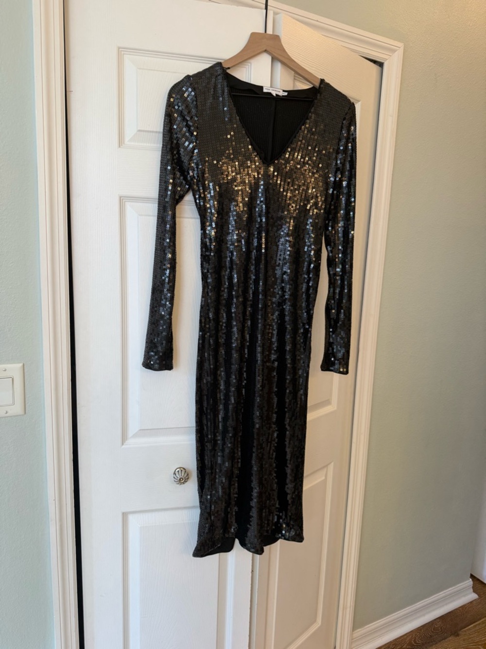 Good American Deep V-Neck Black Sequin Midi Dress S - Picture 7 of 9
